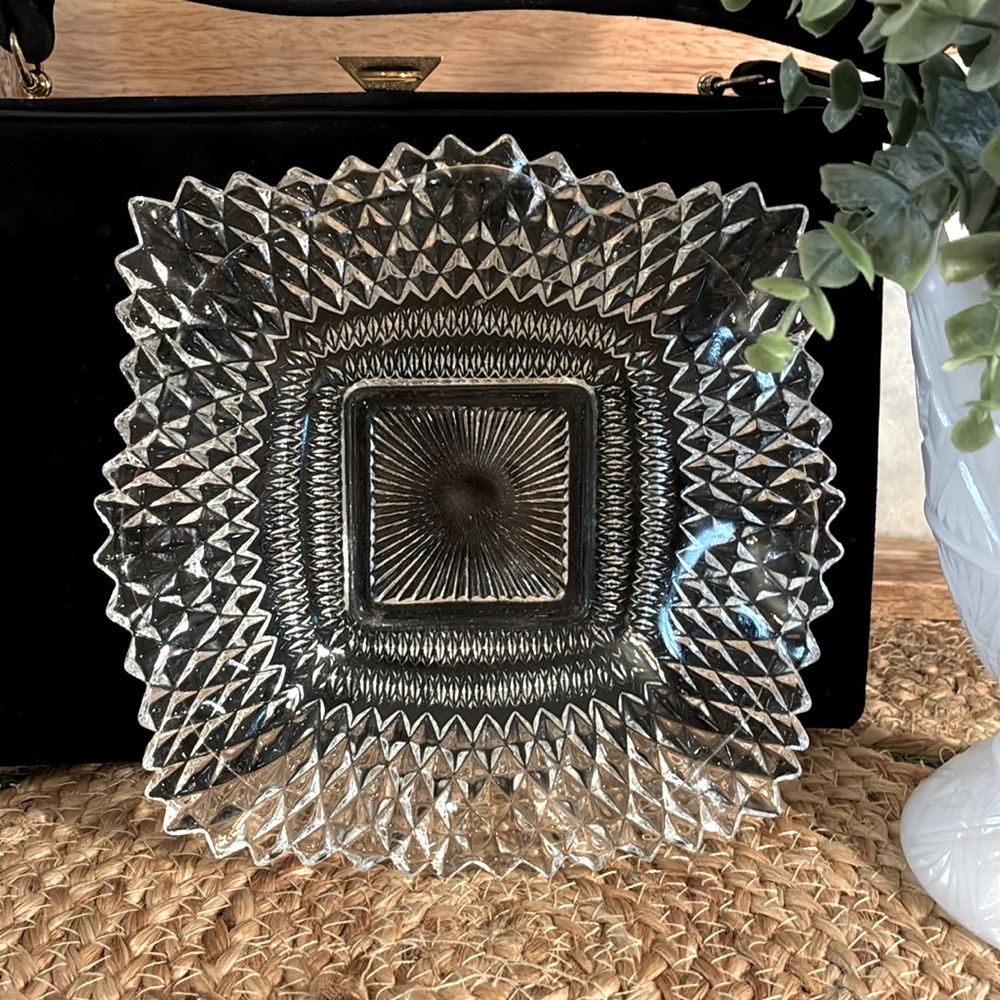 Indiana Glass Clear Diamond-Cut Bowl Trinket Dish